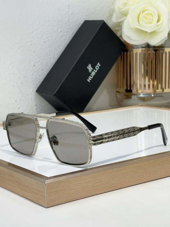 Picture of Hublot Sunglasses _SKUfw68373343fw